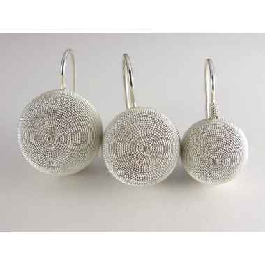 Bijoux sardes, boucles d'oreilles en filigrane, une demi-sphère de fixation hameçon